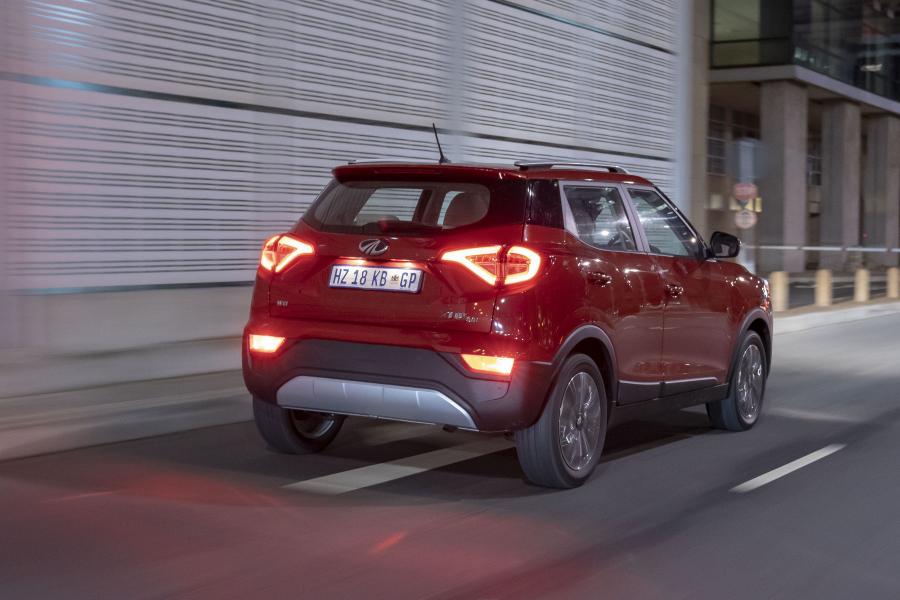  Mahindra XUV300 2019 года  (ZA) (фото 8 из 40)